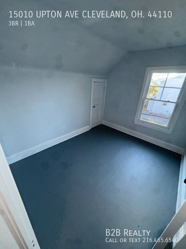 Building Photo - 15010 Upton Ave