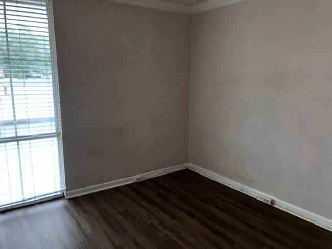 Looking into bedroom on Family Dollar side - 3005 Highland Rd
