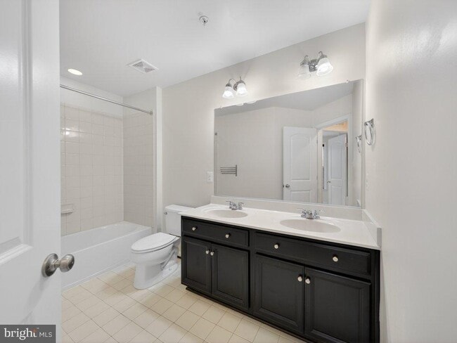 Building Photo - 1169 Carinoso Cir