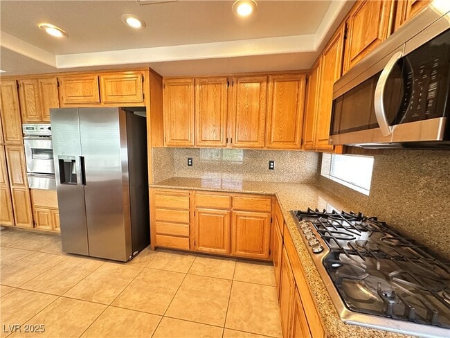 Building Photo - 8204 Tivoli Cove Dr