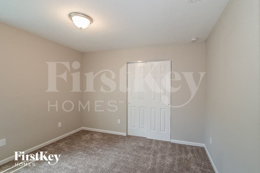 Building Photo - 1366 Sarahs Landing Dr