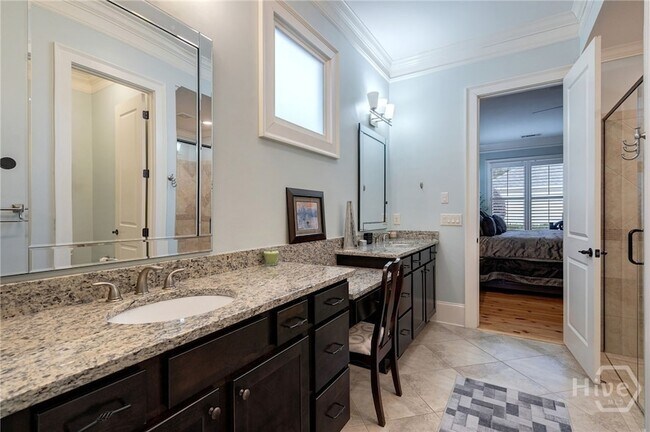 Building Photo - 3530 Greenleffe Dr