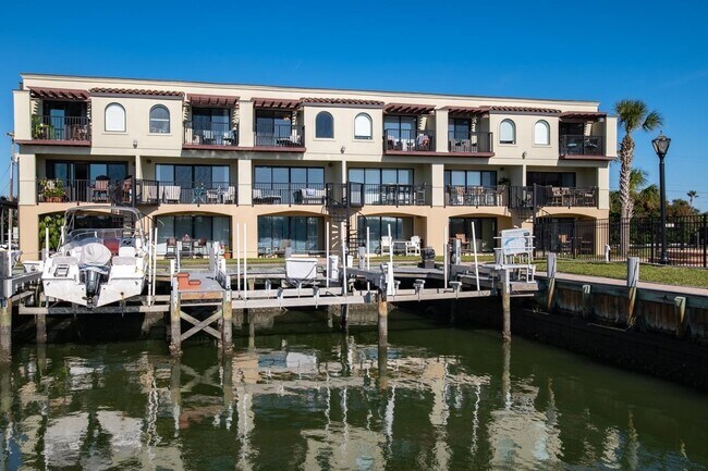 Building Photo - 120 Sunset Harbor Way