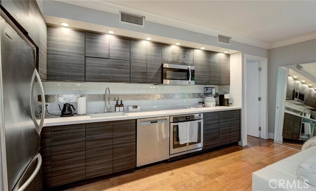 Building Photo - 1131 Alta Loma Rd