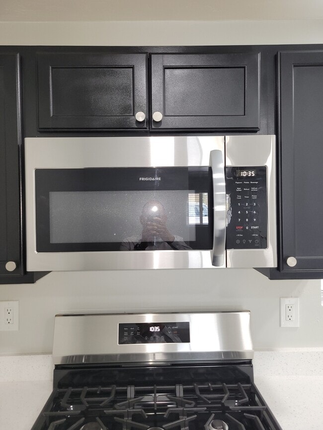 Building Photo - 3810 W Ironwood Hill Dr