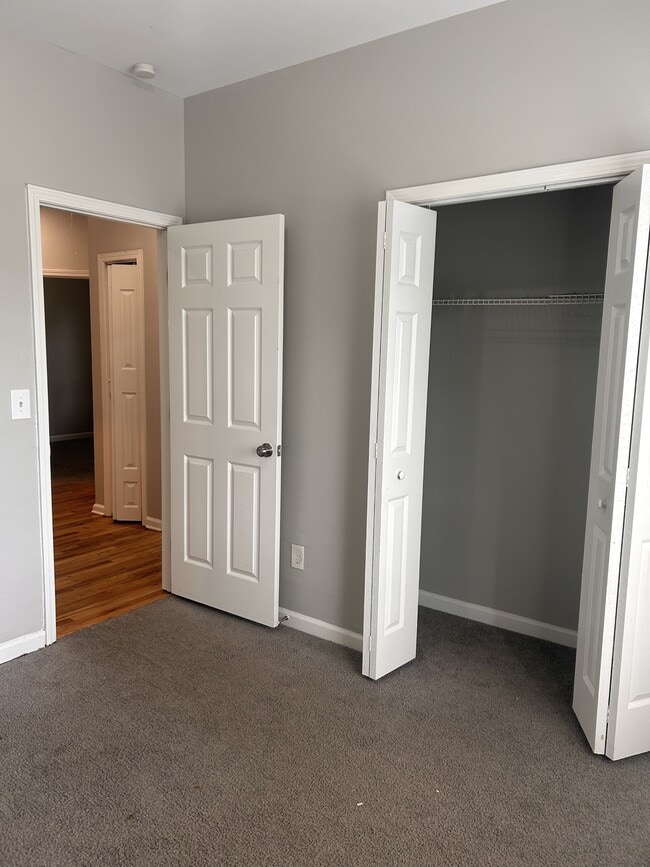 Building Photo - 308 Anderson Ave NW