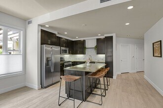 Building Photo - Modern First-Floor Condo at the Peloton - Boulder