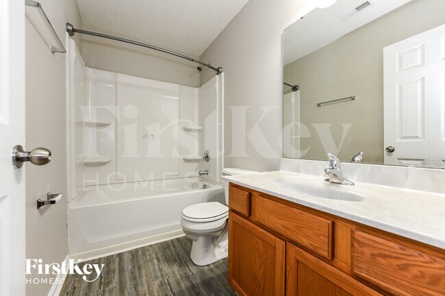 Building Photo - 3478 Hickory Ln
