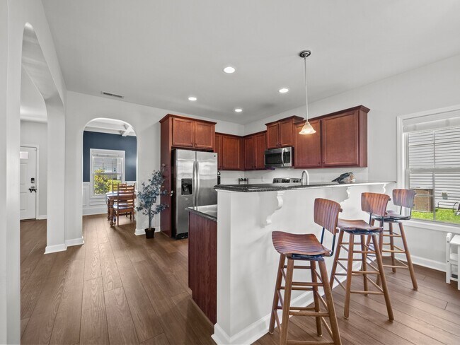 Building Photo - 509 Romper Rd