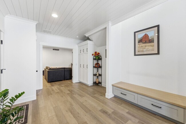 Building Photo - 11716 Meeks Ct