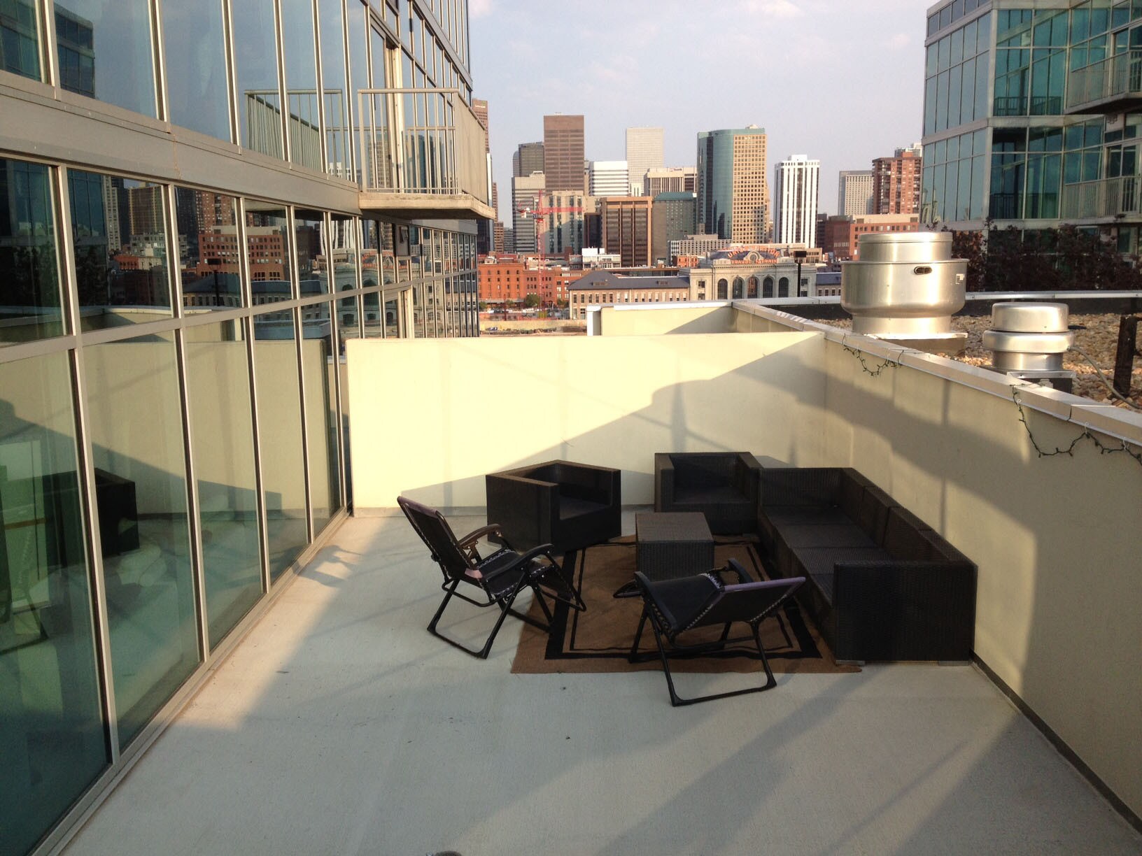 Building Photo - 1700 Bassett St