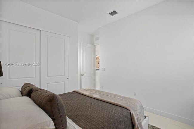 Building Photo - 4407 SW 175th Ave