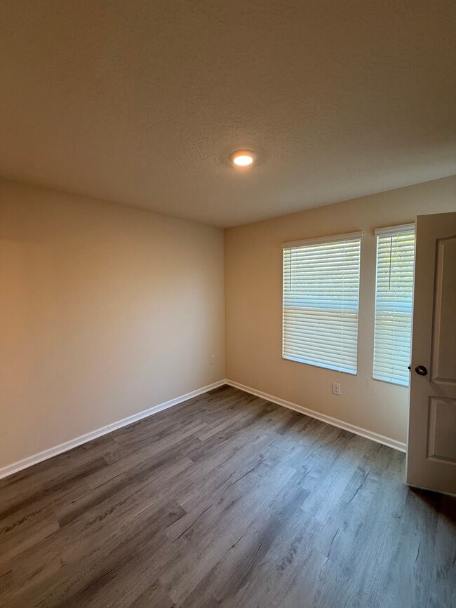 Building Photo - 840 Gate Run Rd