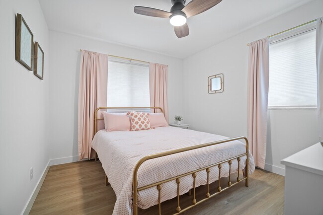 Building Photo - 1105 Julienne Dr