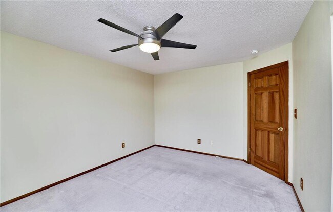 Building Photo - 2304 Yellowstone Park Ct