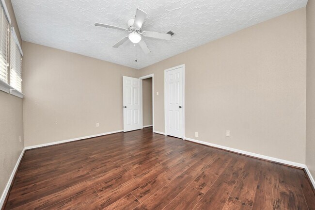 Building Photo - 3834 Carya Cir