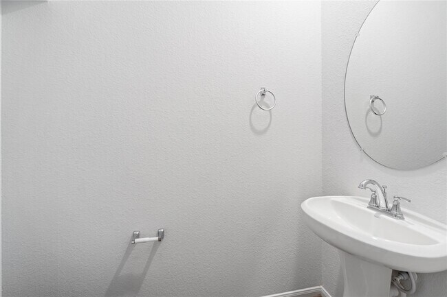 Building Photo - 208 Cambria Green Ln