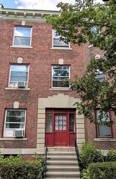 Building Photo - 100 Brook St