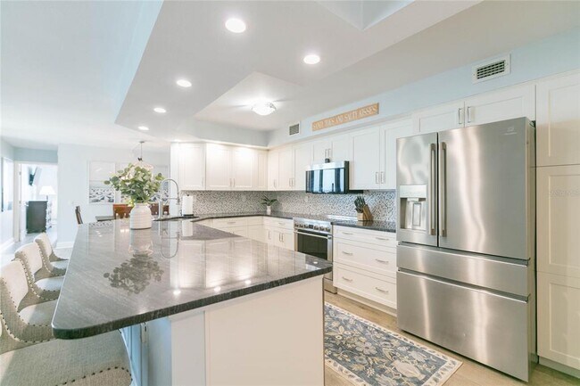 Building Photo - 5729 Del Sol Blvd