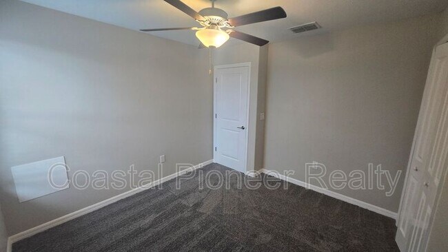 Building Photo - 10335 Blue Plume Ct