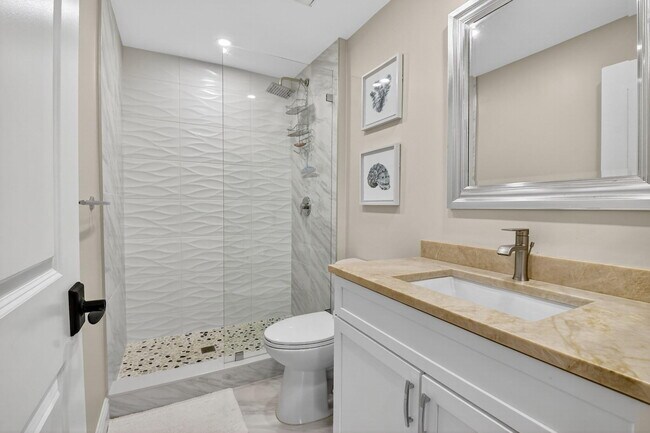 Building Photo - 15307 Strathearn Dr