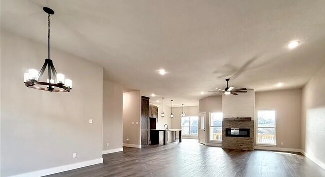 Building Photo - Brand new 4 bedroom home