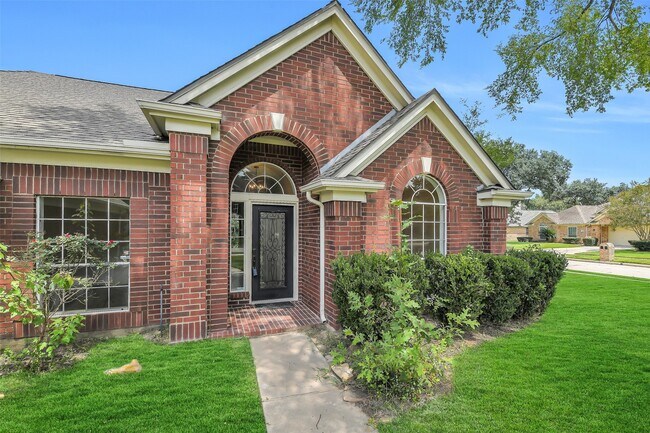Building Photo - 11802 Chateau Trail