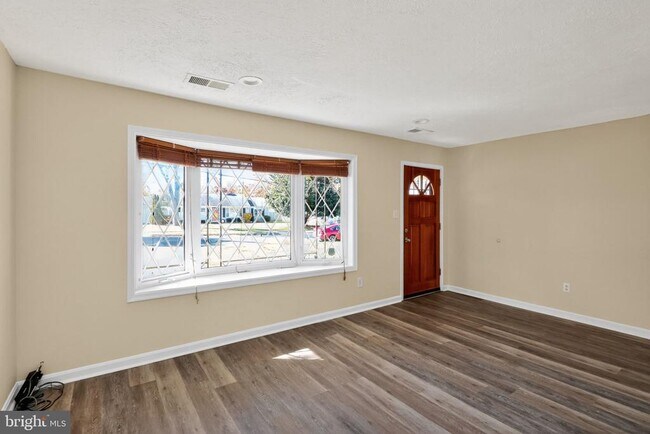 Building Photo - 6511 Virginia Hills Ave