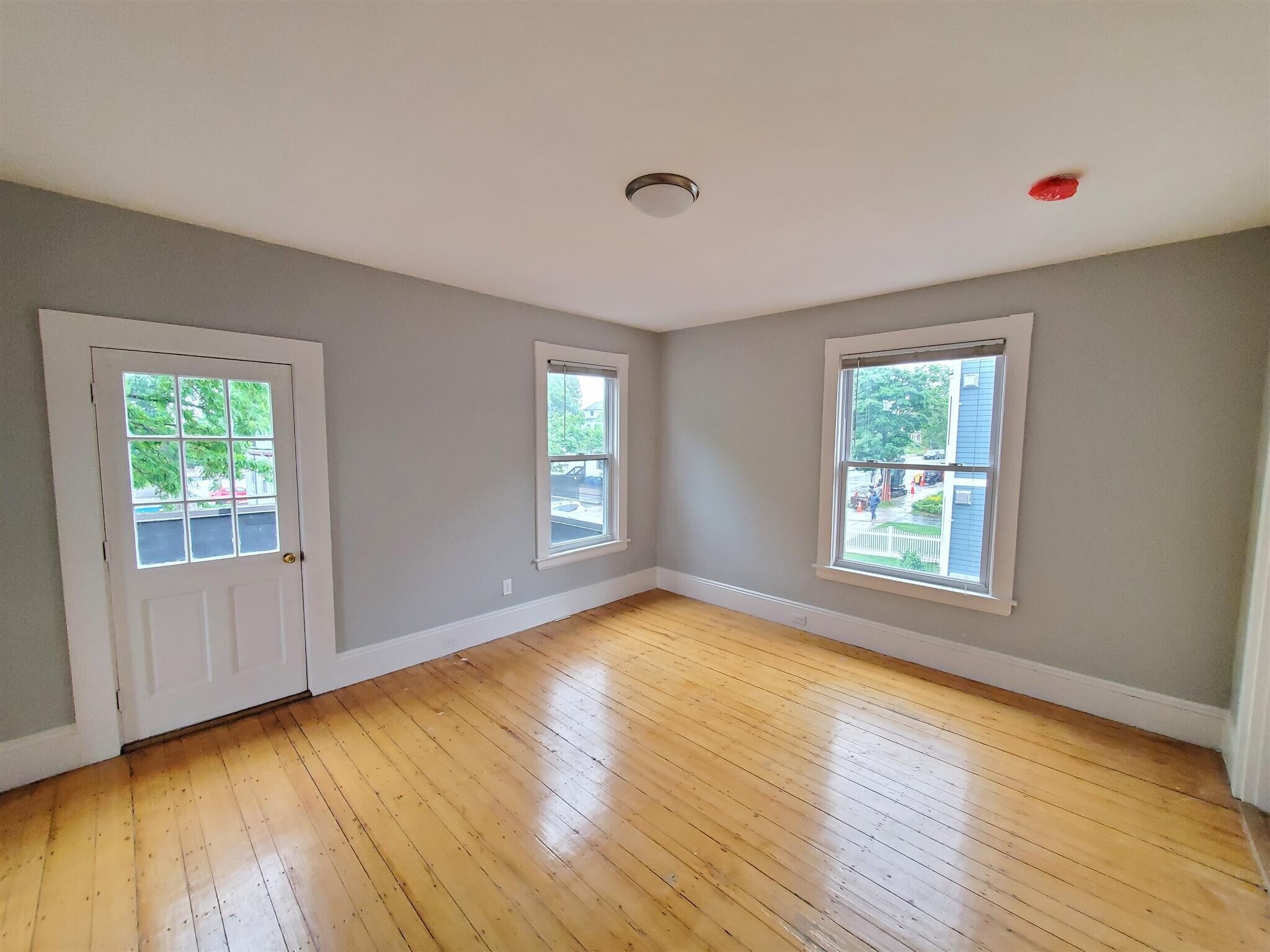 Building Photo - 146 Highland Ave