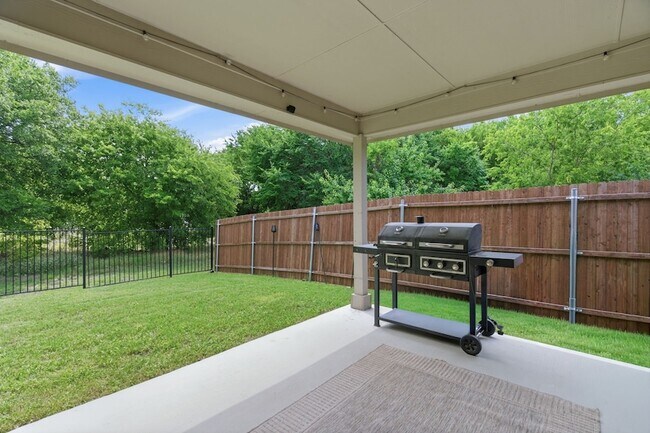 Building Photo - 16308 Caledonia Ct