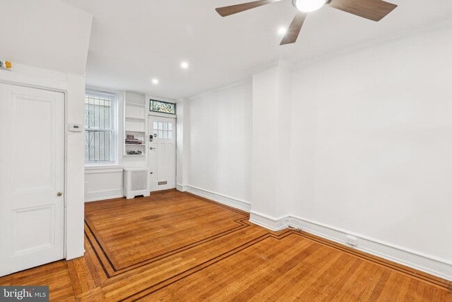 Building Photo - 1830 Manning St