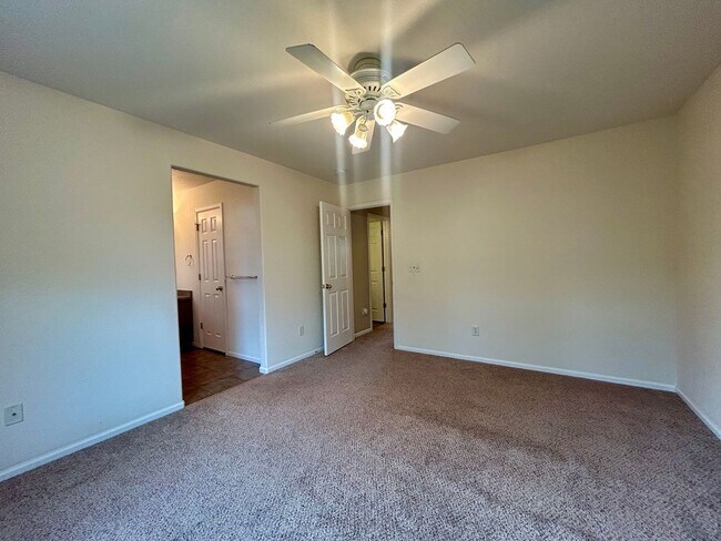 Building Photo - 3524 Huron Peak Ave