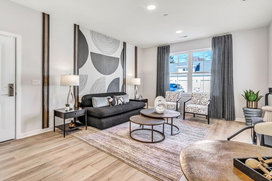 Interior Photo - Kinsley