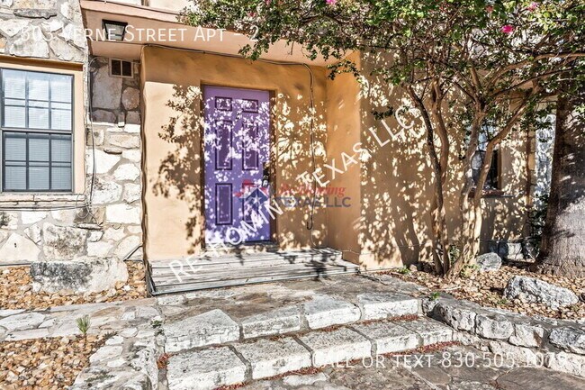 Building Photo - 503 Verne St