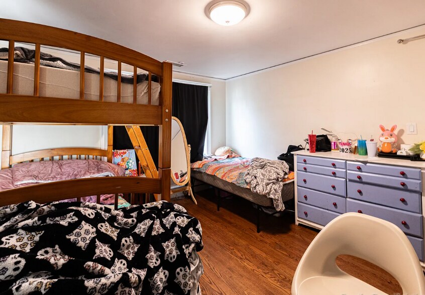 Building Photo - 224 Faneuil St