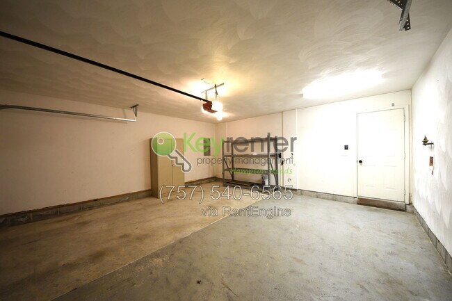 Building Photo - 1109 Lady Ashley Dr