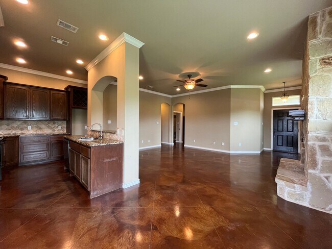 Building Photo - Single Family Homes for Lease in Surrey Vi...