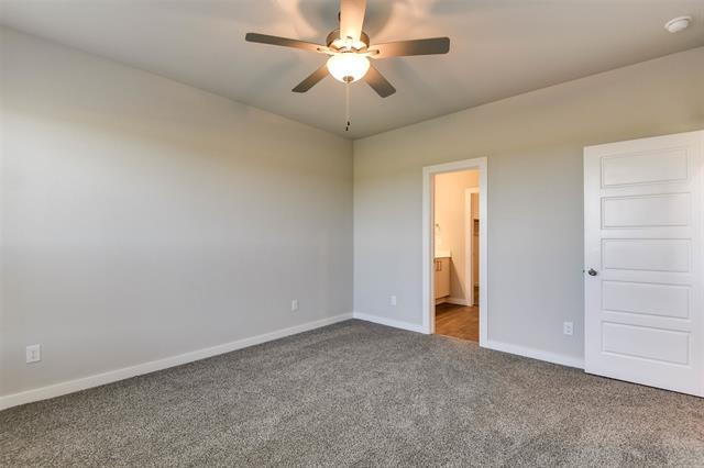 Building Photo - 617 Blackland dr