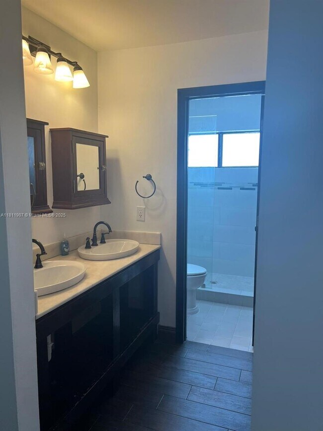 Building Photo - 9518 SW 148th Ave Cir E