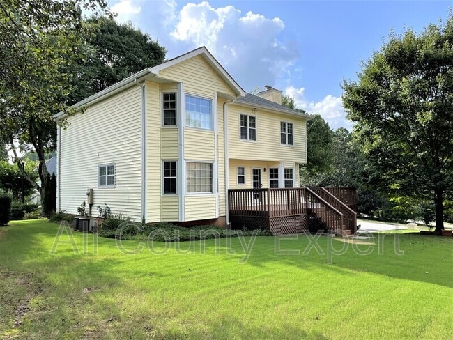 Building Photo - 2470 Valentines Ct