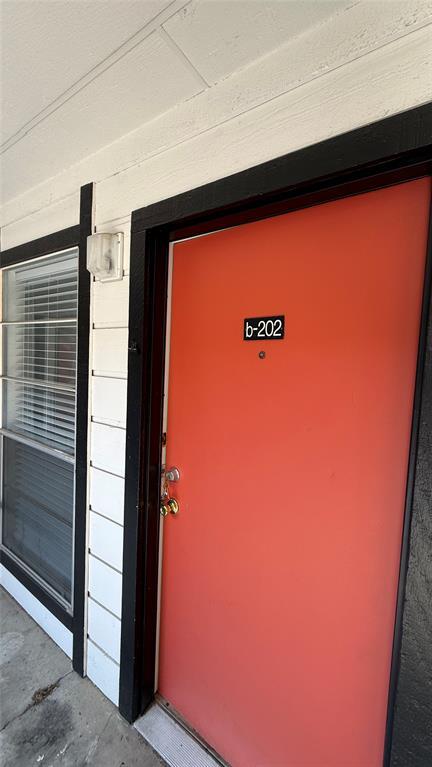 Building Photo - 2803 Hemphill Park