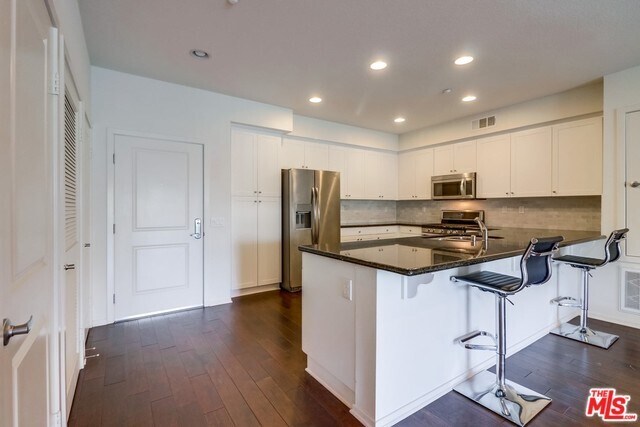 Building Photo - 5450 Strand