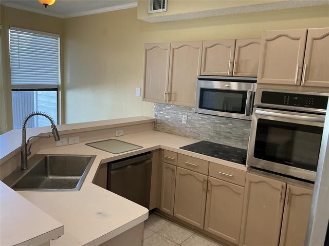 Building Photo - 6027 Homestead Ct