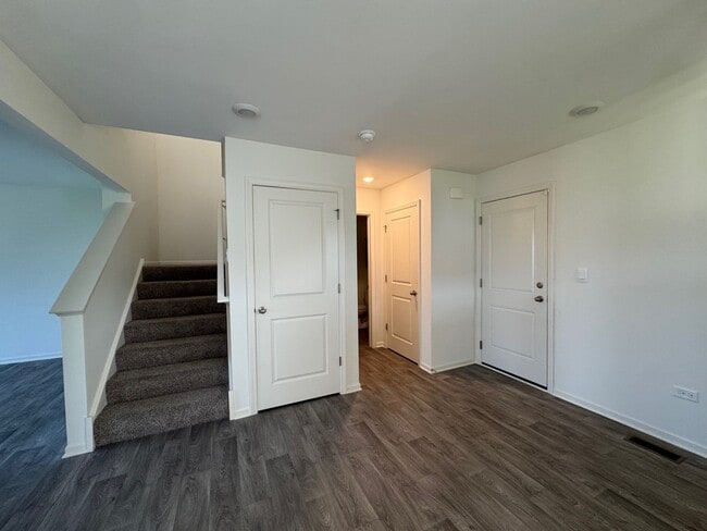 Building Photo - 2068 Canyon Creek Ct