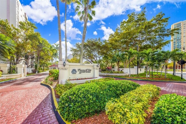 Primary Photo - 17011 N Bay Rd