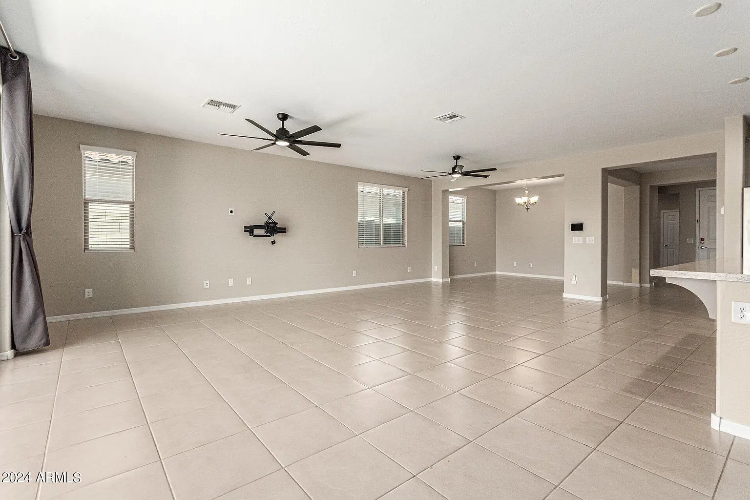 Building Photo - 40915 W Agave Rd