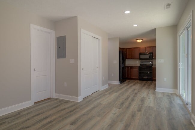 Building Photo - Available for the 2026-2027 lease term.