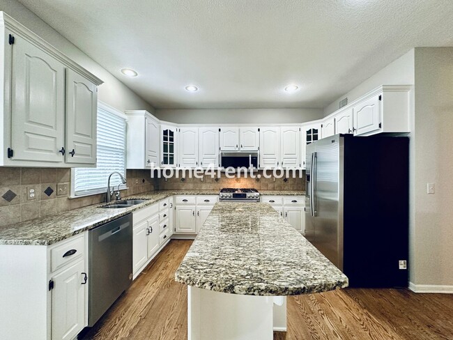 Building Photo - Beautiful Overland Park Home in Blue Valle...