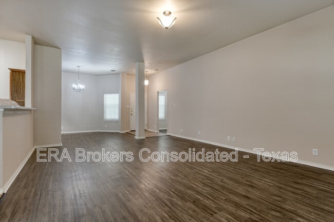 Building Photo - 130 Carmel Dr