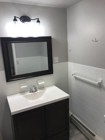 Building Photo - 401 Bloomfield St